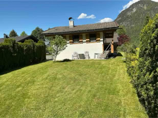 Ferienhaus mit Garten 